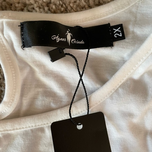 Ladies Top - Picture 2 of 3